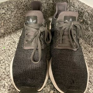 Adidas Swift Run 11.5